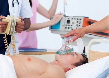 В реанимации больницы Мечникова в Днепре все койки заняты солдатами