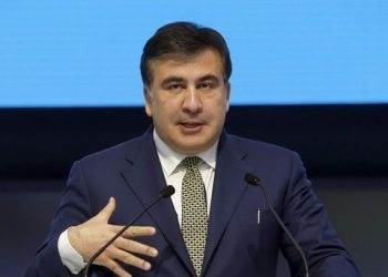 Декларация Саакашвили: политик живет в чужой квартире на одну зарплату