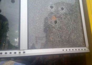 В Одессе парень пытался остановить маршрутное такси стрельбой из пистолета