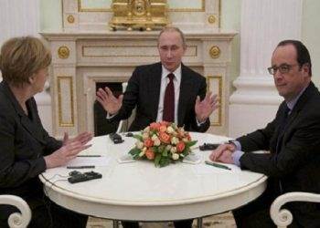 Олланд, Меркель и Путин договорились о консультациях по Донбассу
