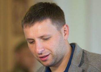 Парасюк осудил людей, пришедших на похороны Моторолы