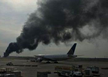 Пожар на самолете в Чикаго: есть пострадавшие