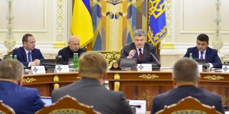 Порошенко продлил санкции против Российской Федерации на год