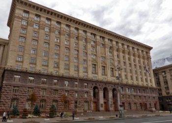 Киевсовет отменил все голосования из-за «кнопкодава»