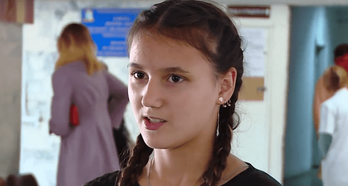 В Запорожье избили школьницу, в сеть выложили видео