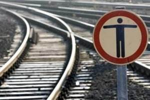 В Запорожской области поезд насмерть сбил подростка в наушниках