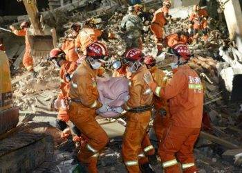 Число жертв обвала домов в Китае достигло 22, - пресса