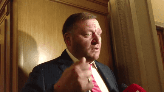 Михаил Добкин прокомментировал скандальное видео со своим братом