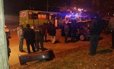 В смертельной аварии с маршруткой в Харькове погибло три человека