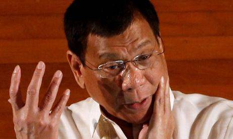 Глава Филиппин назвал Путина своим кумиром