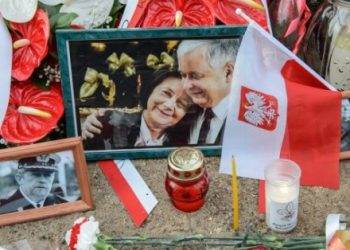 Останки президента Качиньского и его жены эксгумируют 14 ноября