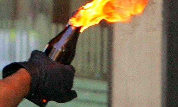 В Одесской области во двор депутата бросили "коктейль Молотова"