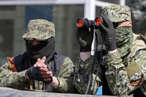 В Луганской области машина с полицейскими попала под обстрел