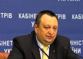 Состоятельные сепаратисты привезли в Черногорию флаги непризнанных ДНР и ЛНР