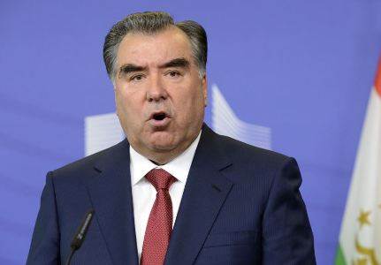 Таджикистан ввел уголовную ответственность за оскорбление главы страны