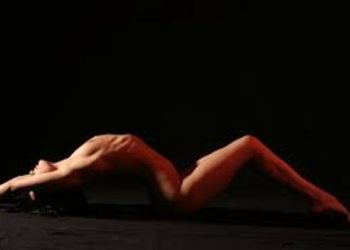 Стриптизерши обязаны оставлять на себе одежду