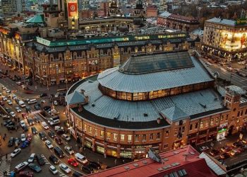 В Киеве продлят Крещатик для пешеходов