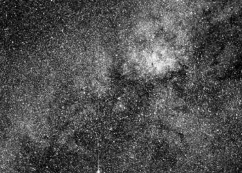 телескоп TESS відкрив свою першу планету