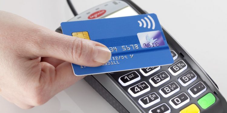 Укрпошта встановлює термінали