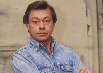 Микола Караченцов