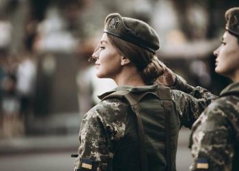 Жінки-військові
