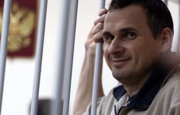 Олег Сенцов йде на поправку